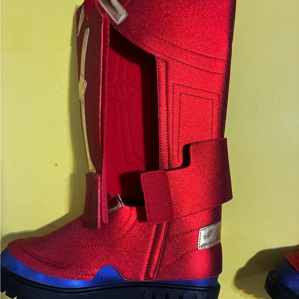 Women’s Superhero Marvel Cosplay Boots US 9